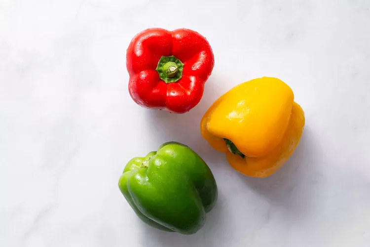 dried red chili peppers